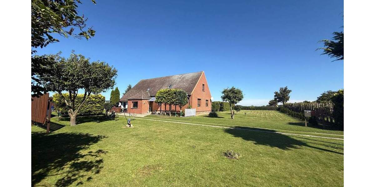 Einfamilienhaus Demmin Randow - 5 Zimmer, 155 m&sup2;, 210.000&euro; | Angebot:25778573