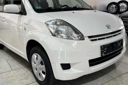 Daihatsu Sirion 220.778 km 2.499 € Köln 51107