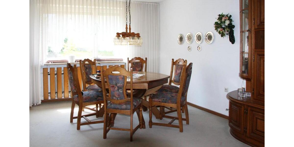Doppelhaushälfte Selb - 5 Zimmer, 150 m&sup2;, 220.000&euro; | Angebot:26929441