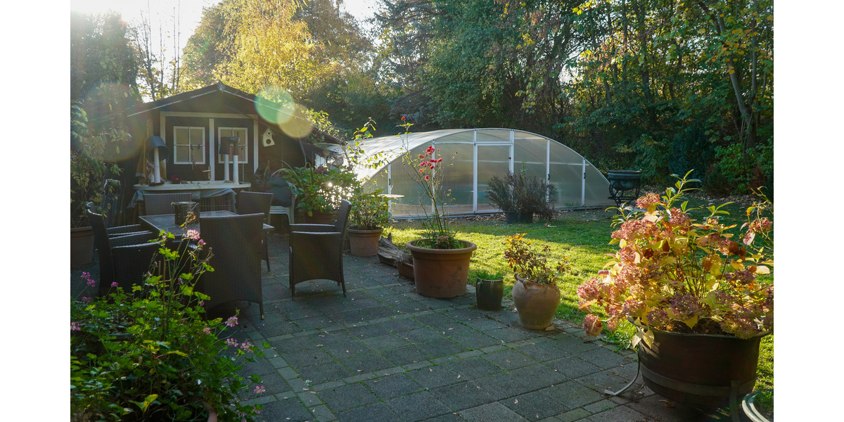 Stilvoller Bungalow mit Charme – Garage, Carport und Pool inklusive - Bungalow Porta Westfalica | Angebot:20088705