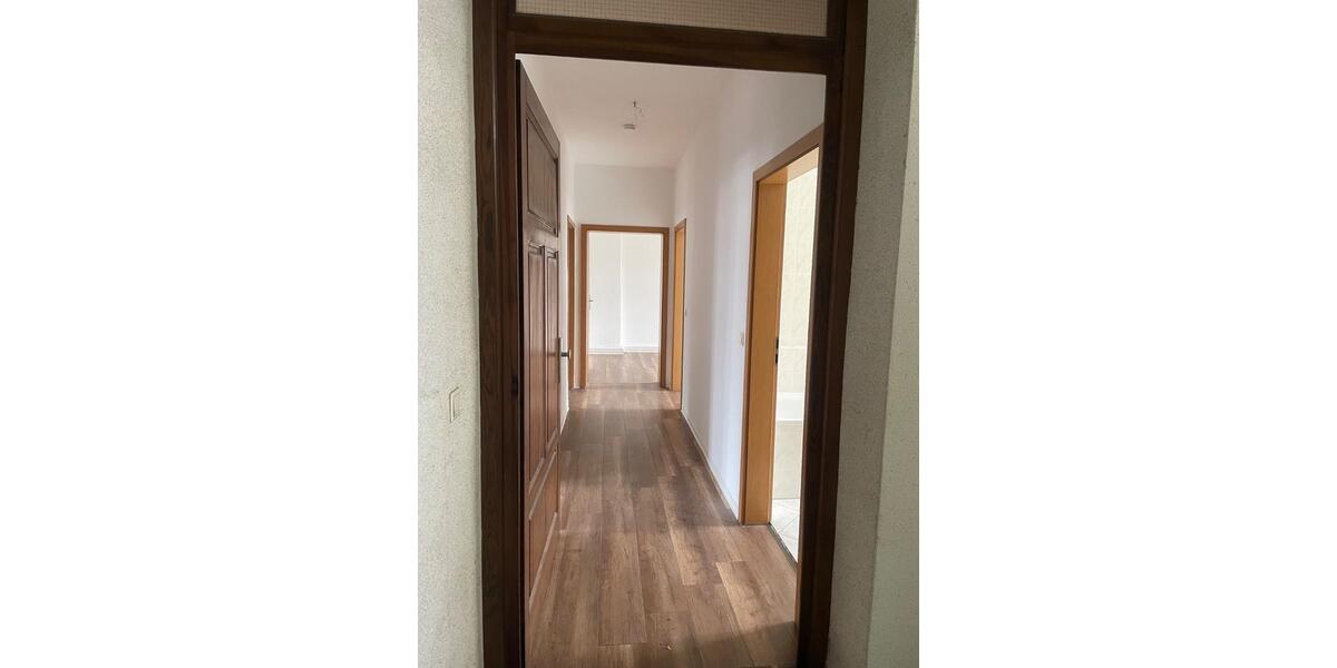 Etagenwohnung Frankfurt (Oder) Beresinchen - 3 Zimmer, 80 m&sup2;, 575&euro; | Angebot:26162356