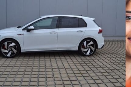 VW Golf 32.717 km 27.360 &euro; Bautzen 02625