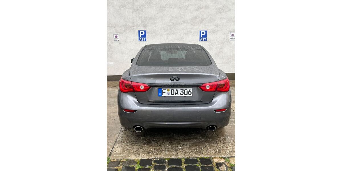 INFINITI Q50 185.000 km 12.999 € Frankfurt 60314