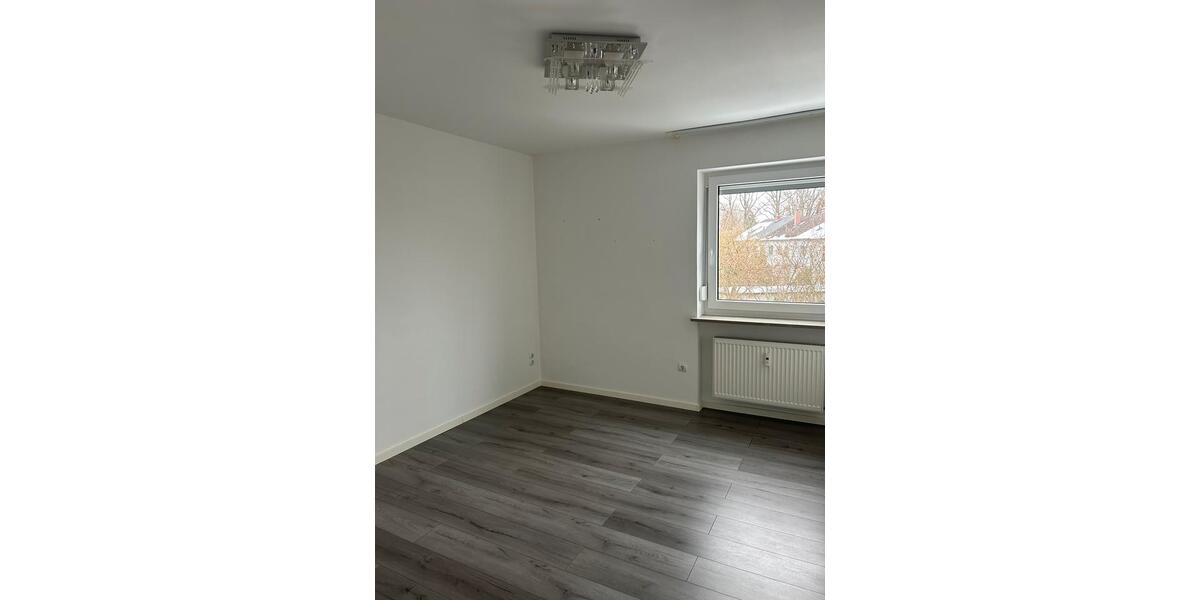 Etagenwohnung Auerbach in der Oberpfalz - 3 Zimmer, 78 m&sup2;, 1.700&euro; | Angebot:25162732