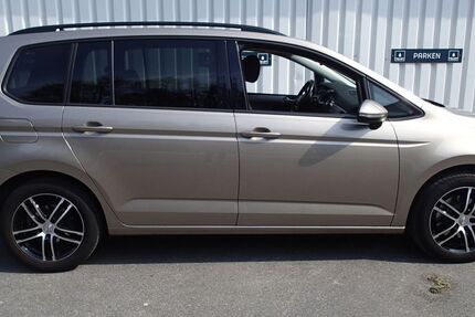VW Touran 93.000 km 23.499 &euro; Neuenhagen bei Berlin 15366