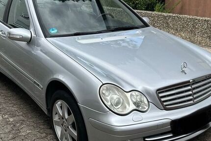 Mercedes C 200