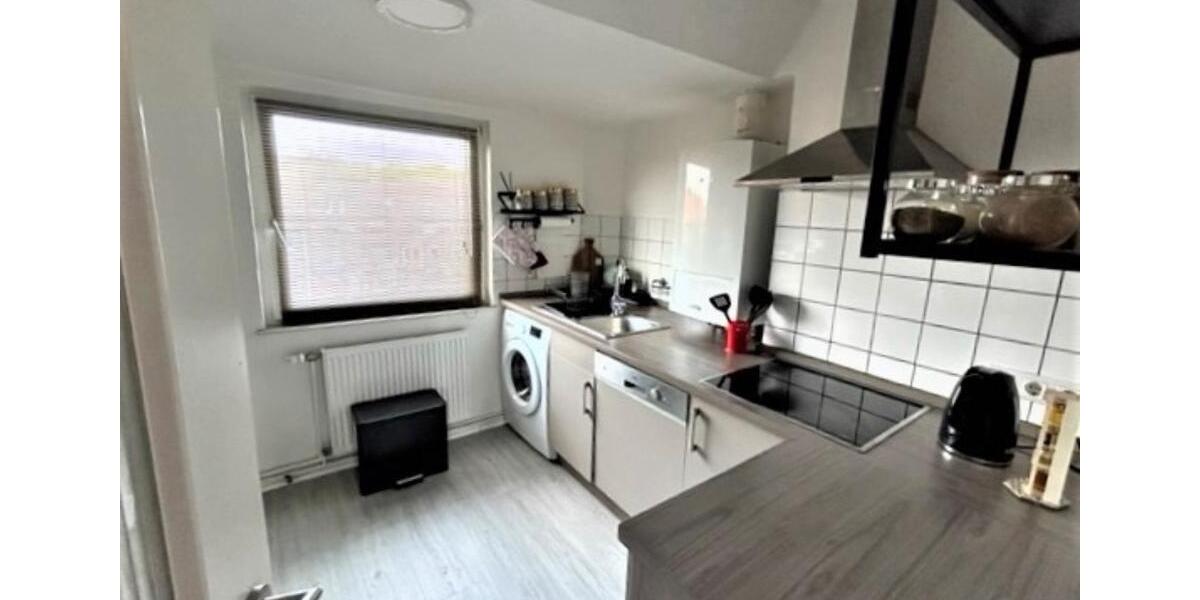 Dachgeschoßwohnung Wilhelmshaven Heppens - 4 Zimmer, 80 m&sup2;, 625&euro; | Angebot:26199572