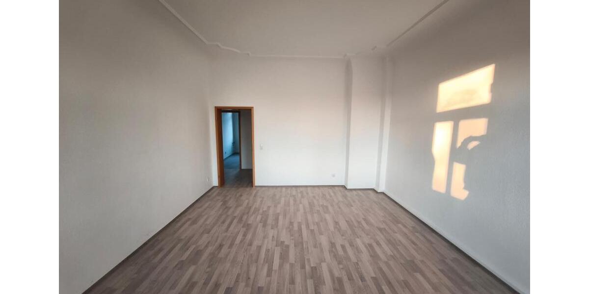 Etagenwohnung Zwickau - 4 Zimmer, 95 m&sup2;, 650&euro; | Angebot:26008269