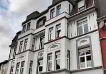 Lichtdurchflutete AltbauWohnung mit Einbauküche in Viersen