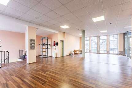 Büro in Straubing 549.000 € 542 m²