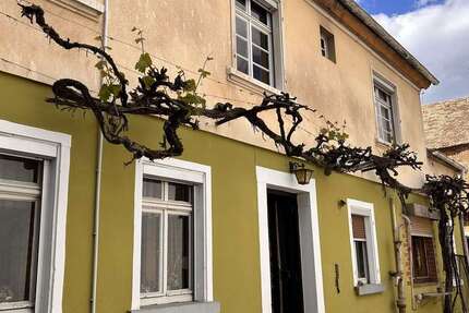 Haus zum Kaufen in Bechtheim 290.000 € 146.59 m² 7 zimmer