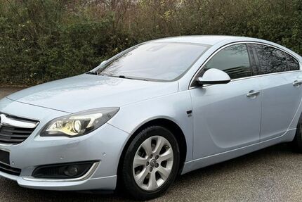 Opel Insignia 126.000 km 9.990 &euro; München 81375