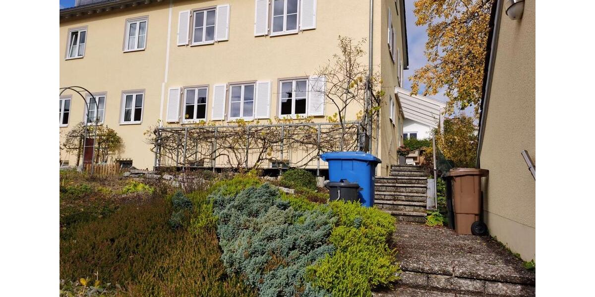 Attraktives Doppelhaus mit sieben Zimmern und Einbauküche im Zentrum von Rottweil 7 zimmer