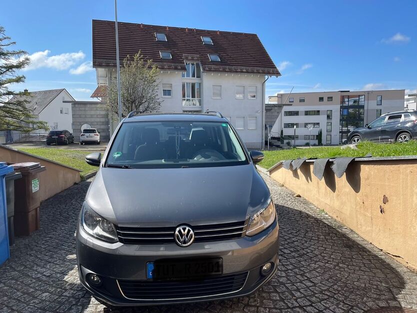 VW Touran 154.719 km 12.150 € Spaichingen 78549