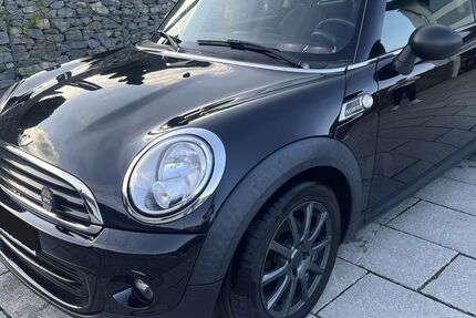 Mini ONE 116.960 km 4.500 &euro; Aicha vorm Wald 94529