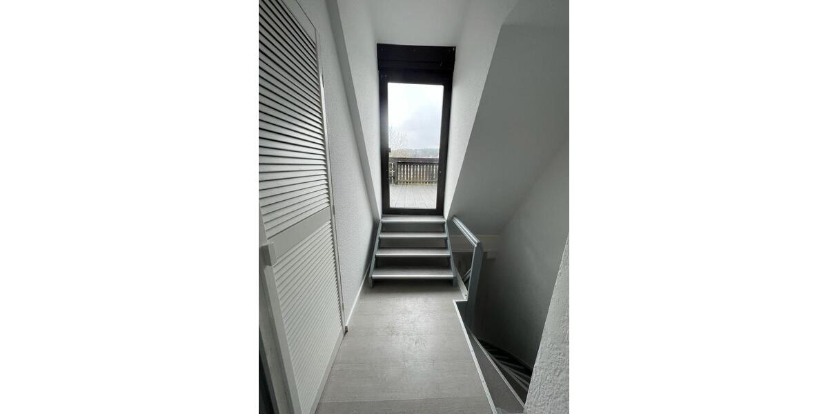 Dachgeschoßwohnung Greiz - 3 Zimmer, 78 m&sup2;, 468&euro; | Angebot:26676620