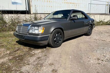 Mercedes 220