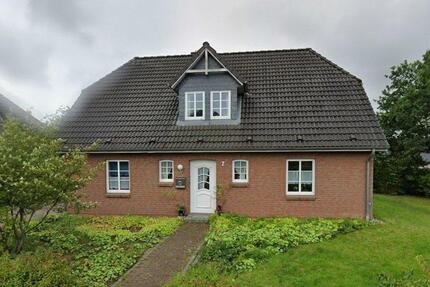 Haus Neuberend - 6 Zimmer, 144 m&sup2;, 350.000&euro; | Angebot:27070509