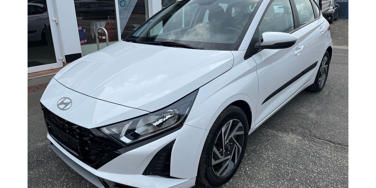 Hyundai i20 16.493 km 17.990 &euro; Tessin 18195