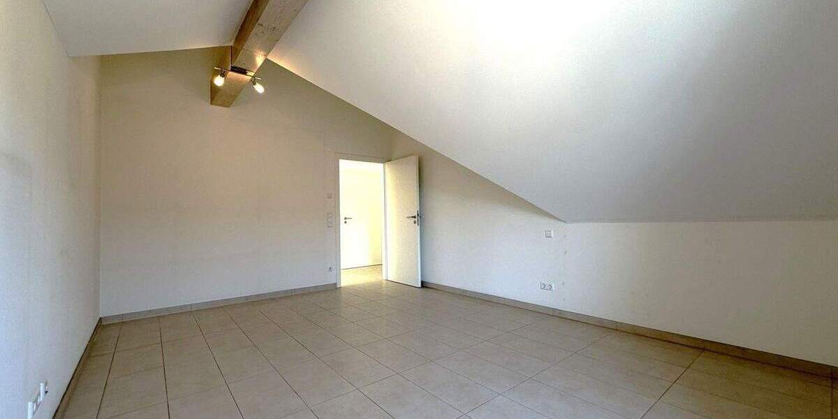 Etagenwohnung Weinstadt Beutelsbach - 3 Zimmer, 98 m&sup2;, 590.000&euro; | Angebot:25735493