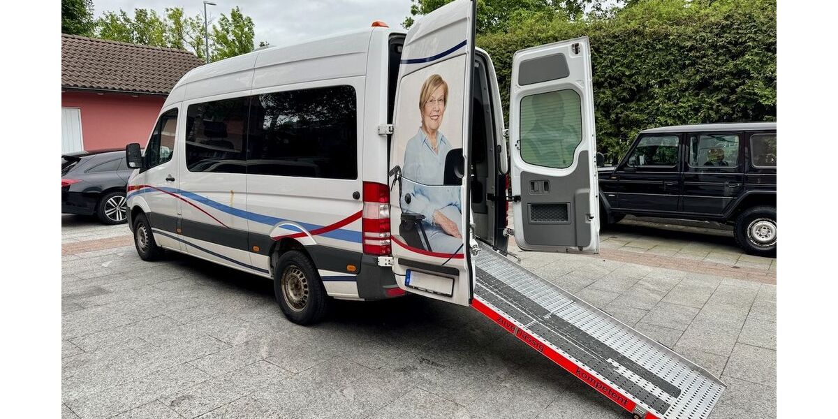 Mercedes-Benz Sprinter 374.000 km 12.980 &euro; München 81827