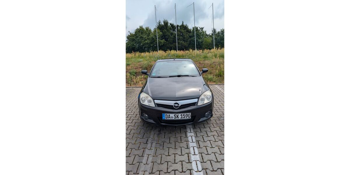 Opel Tigra 124.130 km 2.599 &euro; Weiterstadt 64331