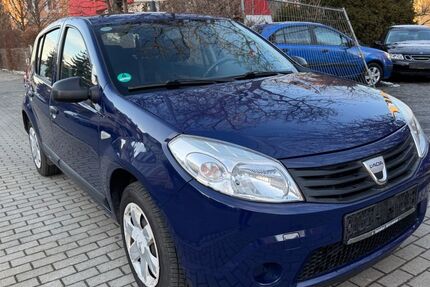 Dacia Sandero 115.000 km 1.700 € Dresden 01139