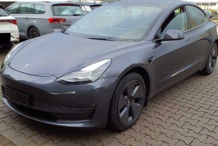 Tesla Model 3 31.456 km 29.950 &euro; Steinbach-Hallenberg OT Herges-Hallenberg 98587