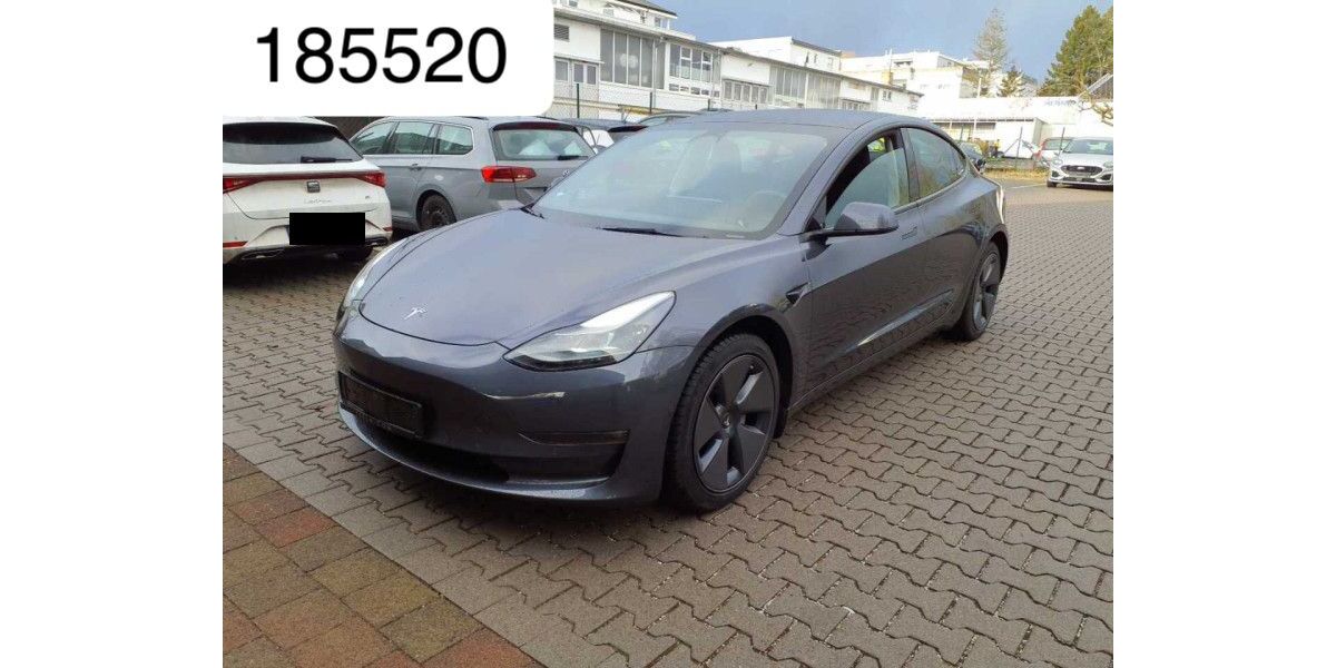 Tesla Model 3 31.456 km 29.950 &euro; Steinbach-Hallenberg OT Herges-Hallenberg 98587