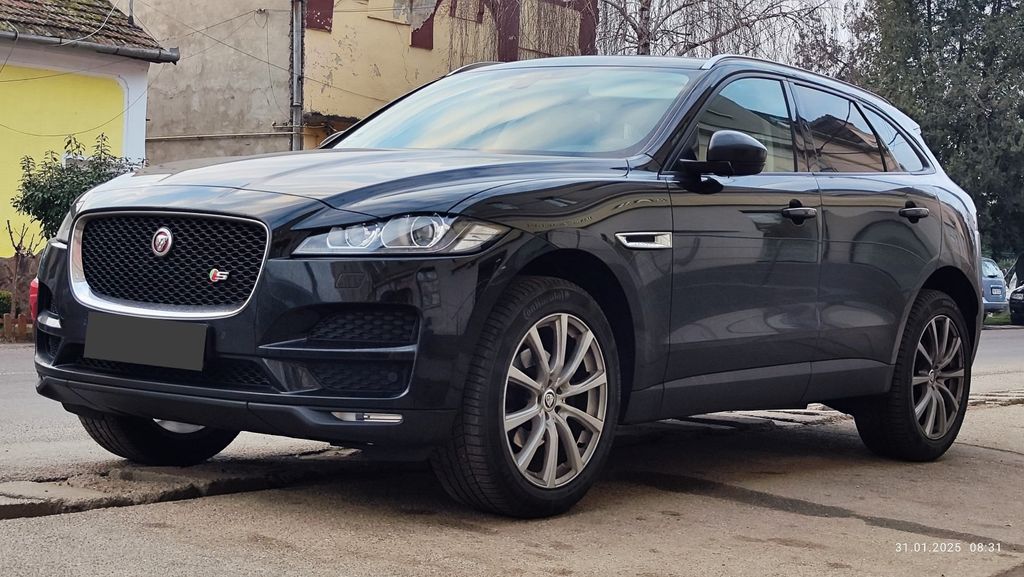 Jaguar F-Pace 231.000 km 10.900 &euro; München 81539