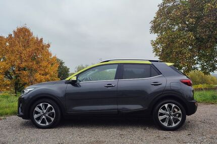 Kia Stonic 80.500 km 13.900 € Steinfeld 76889