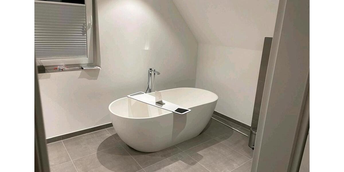 Einfamilienhaus Lemwerder - 3 Zimmer, 200 m&sup2;, 1.600&euro; | Angebot:25944473