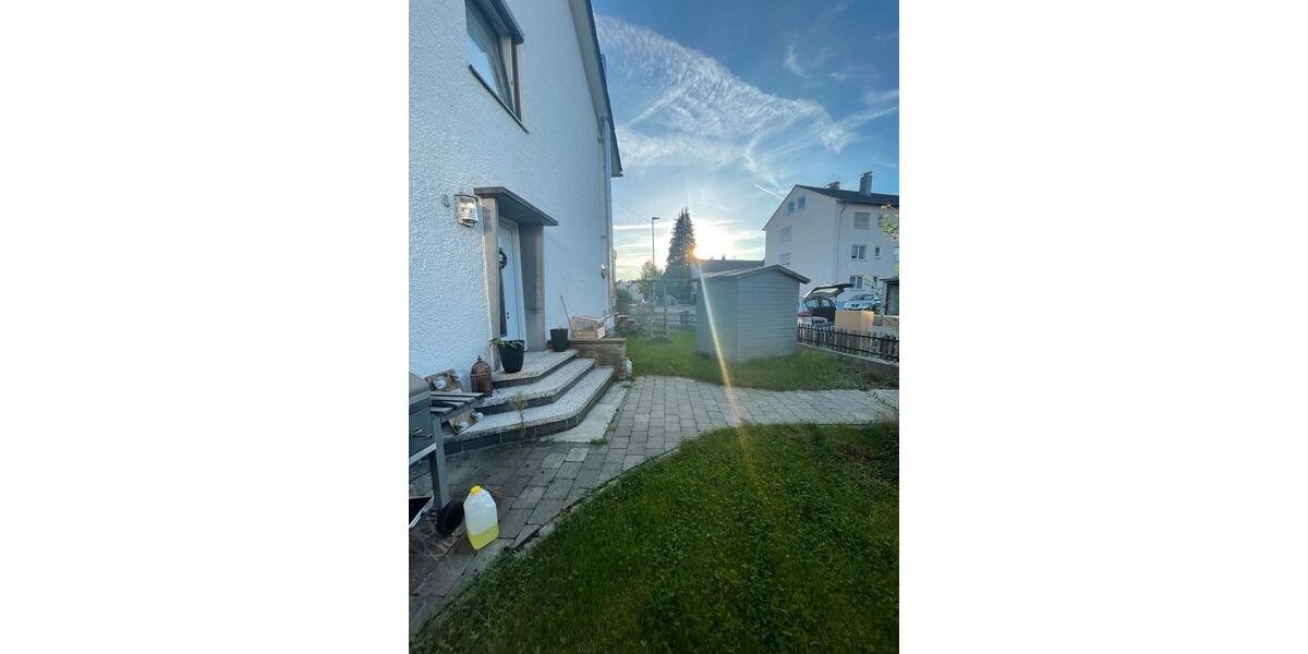 Doppelhaushälfte Vöhringen - 5 Zimmer, 140 m&sup2;, 440.000&euro; | Angebot:26840073