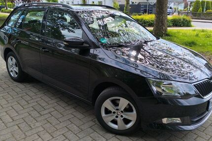 Skoda Fabia 126.300 km 7.850 &euro; Bissendorf 49143