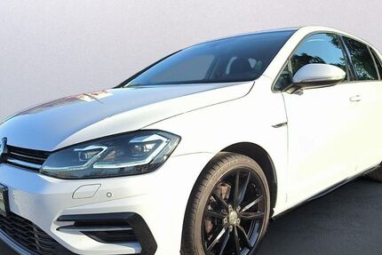 VW Golf 97.981 km 15.799 &euro; Rostock 18069