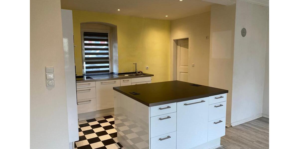 Geräumige 2-Zimmer Wohnung in ruhiger und zentraler Lage von Haßfurt inkl. Garten 2 zimmer