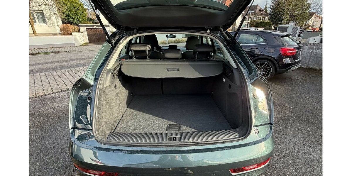 Audi Q3 2.0 TDI sport Navi Xenon SHZ AHK 117.000 km 16.990 &euro; Neckarsulm 74172