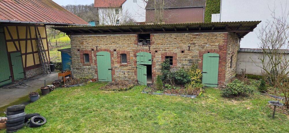 Bauernhaus, Landhaus Gladenbach Rüchenbach - 8 Zimmer, 180 m&sup2;, 335.000&euro; | Angebot:26658954