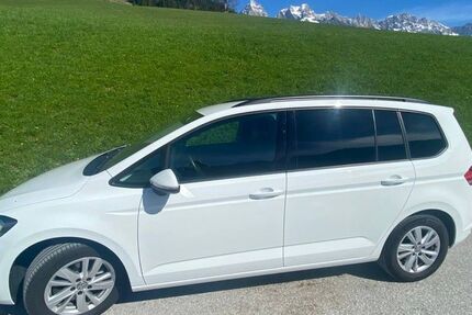VW Touran 114.700 km 17.700 &euro; Schwandorf in Bayern 92421