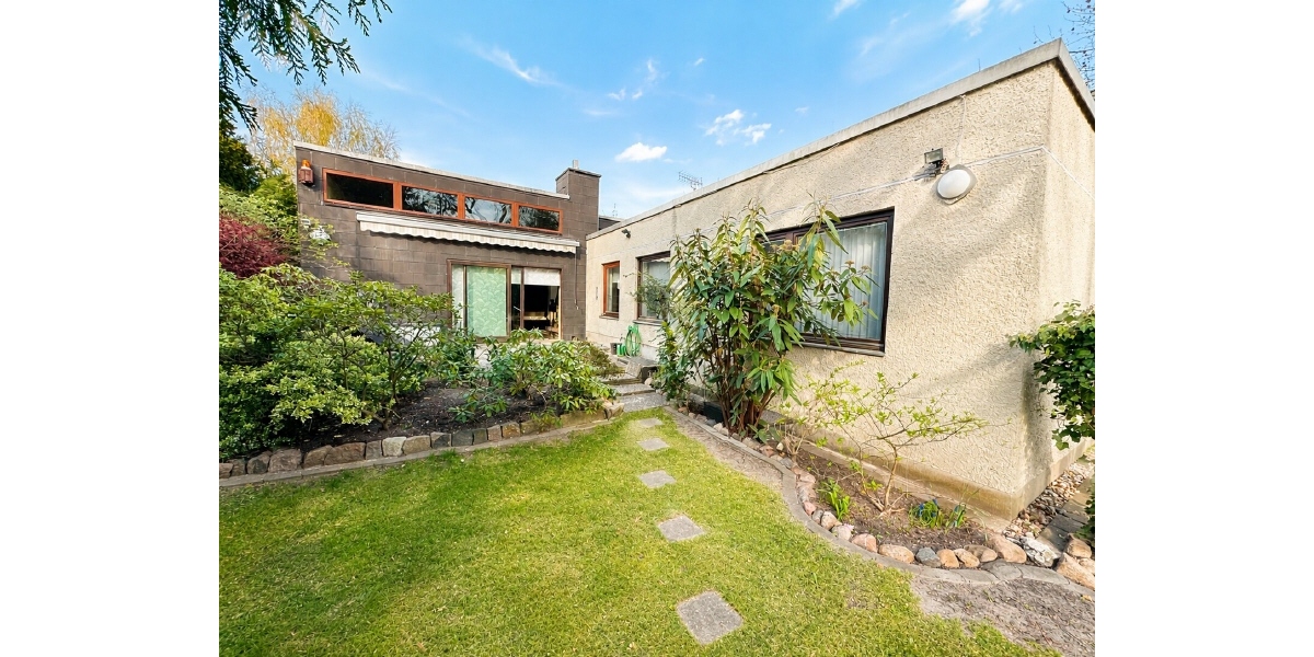 VERKAUFT - Architektenbungalow mit besonderer Raumhöhe und Südwestterrasse - Bungalow Berlin Tempelhof-Schöneberg | Angebot:26458076