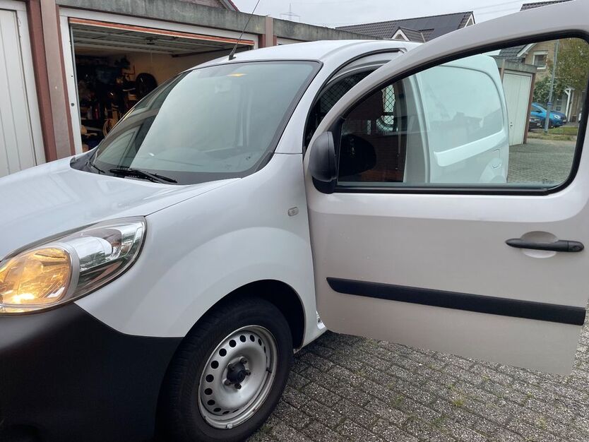 Renault Kangoo 120.600 km 5.560 € Duisburg 47178