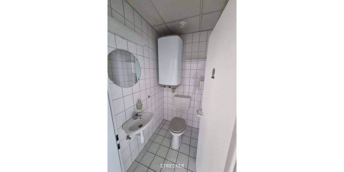 Gewerbeobjekt Karlsbad Langensteinbach - 4 Zimmer, 120 m&sup2;, 900&euro; | Angebot:23982181
