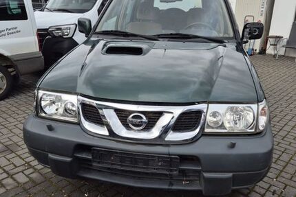 Nissan Terrano 200.746 km 2.900 € Nürnberg 90431