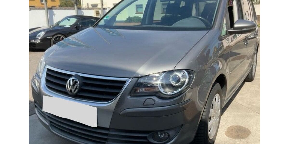 VW Touran 74.700 km 11.800 &euro; Dresden 01108