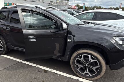 Dacia Duster 117.000 km 10.930 € Niedernhausen 65527