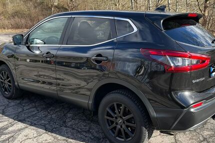 Nissan Qashqai 61.370 km 16.500 &euro; HOLLE 31188