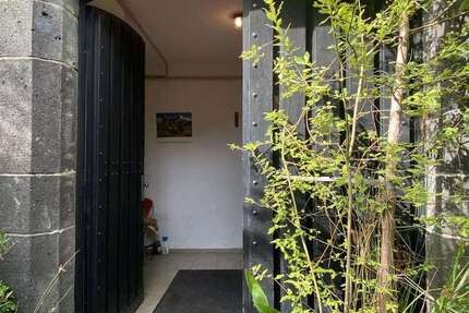 Haus zum Kaufen in Mönchengladbach 649.000 € 400 m²