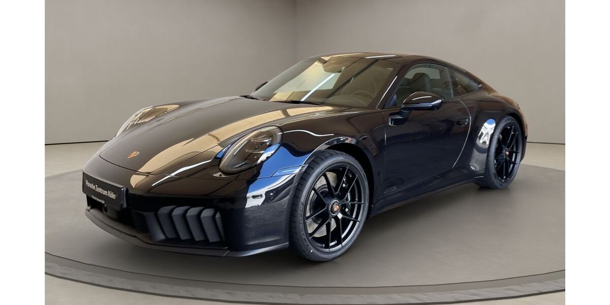 Porsche 992 10.000 km 191.500 &euro; Köln 50823