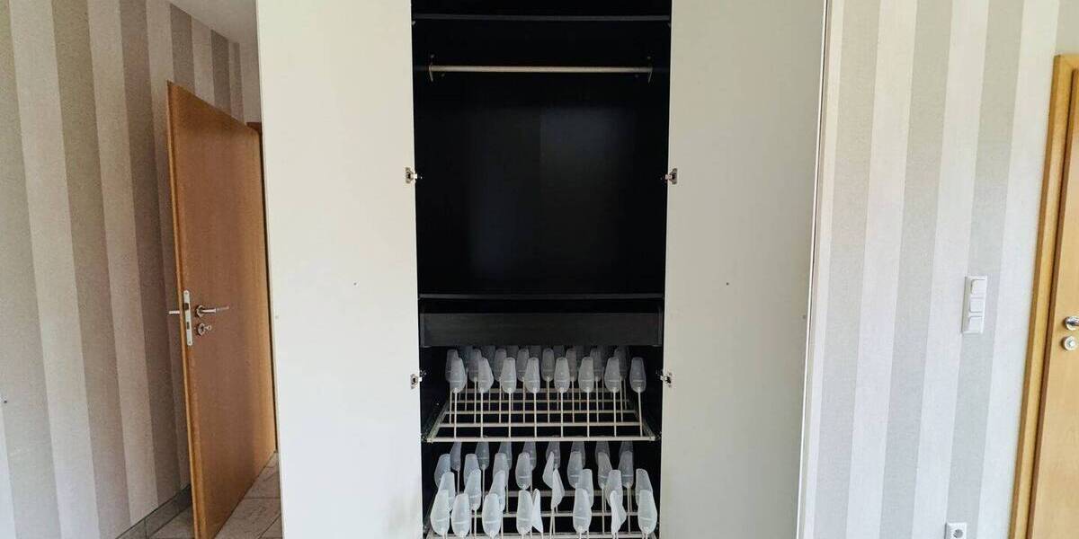 Einfamilienhaus Osterburken - 5 Zimmer, 159 m&sup2;, 1.570&euro; | Angebot:25690327