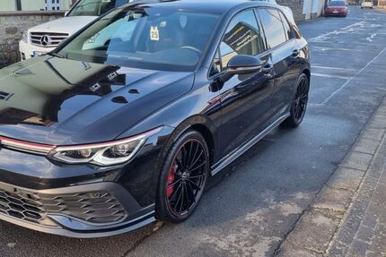 VW Golf 31.000 km 33.990 &euro; Stammheim 97509